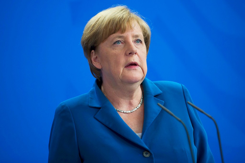 Angela Merkel lamenta 'noite de horror' em Munique