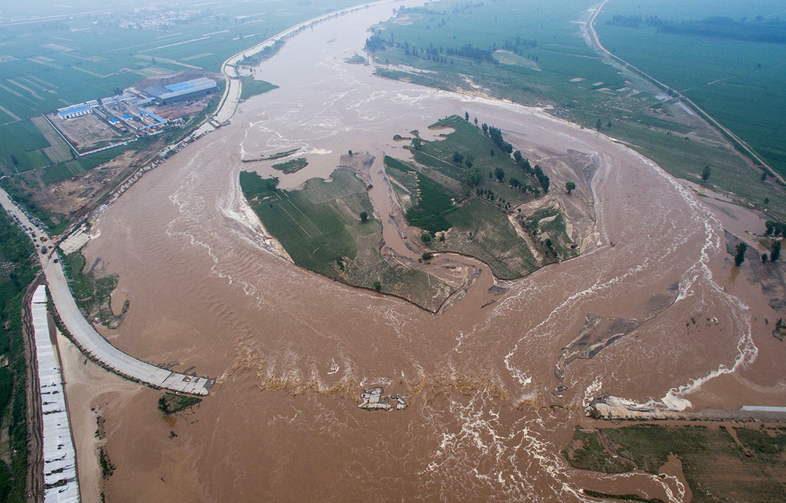 Vista aérea da região de Xingtai, na China, que foi completamente inundada após fortes chuvas - 21/07/2016