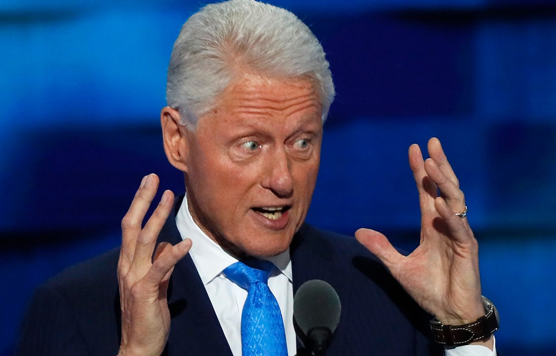 O ex-presidente dos EUA, Bill Clinton, discursa durante o segundo dia da Convenção Nacional do Partido Democrata americano, na Filadélfia (EUA) - 27/07/2016