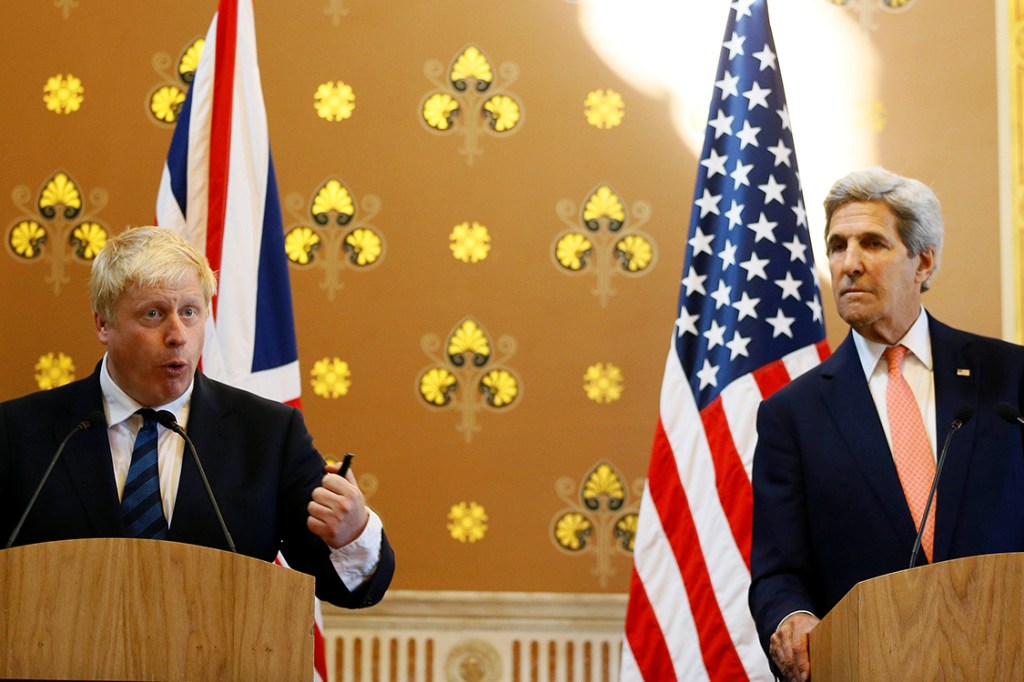 O secretário das Relações Exteriores do Reino Unido, Boris Johnson, e o Secretário de Estado americano, John Kerry, durante entrevista em Londres - 19/07/2016