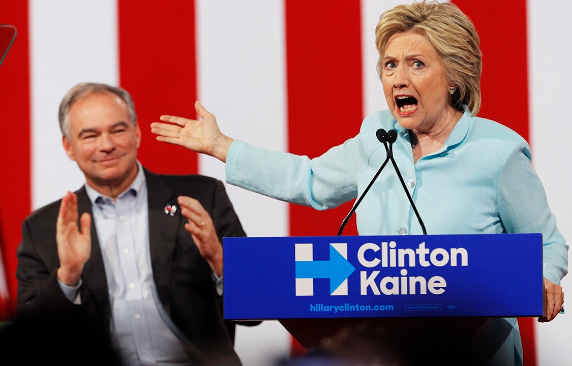 A candidata democrata a presidente dos Estados Unidos, Hillary Clinton, discursa durante campanha em Miami, no estado da Flórida - 23/07/2016