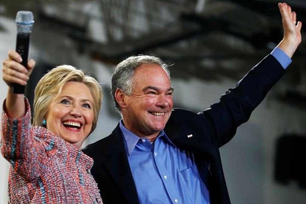 A candidata democrata à presidência dos Estados Unidos, Hillary Clinton, e seu vice, Tim Kaine, durante campanha em Annandale, no estado da Virgínia - 14/07/2016