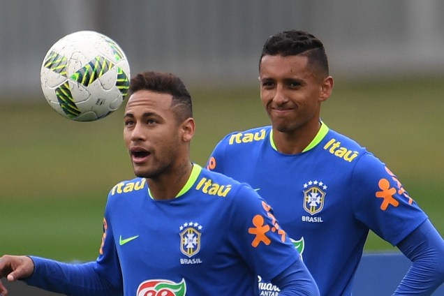 O jogador Neymar durante treino da Seleção Brasileira realizado na Granja Comary, em Teresópolis, no Rio de Janeiro - 22/07/2016
