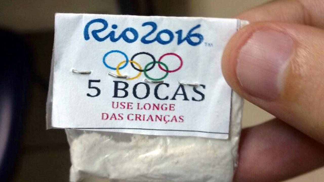 Papelote de cocaína com o logotipo dos Jogos apreendido na Lapa pela polícia