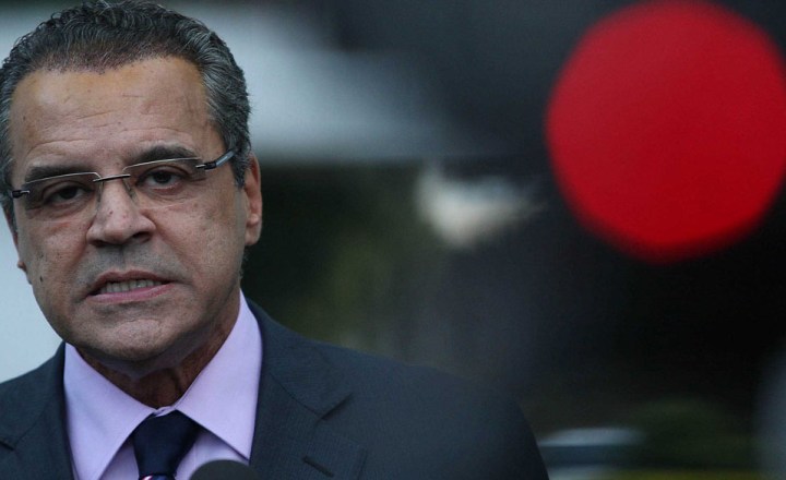 Ex-ministro do Turismo, Henrique Alves tem CNH retida após se negar a soprar  bafômetro durante blitz