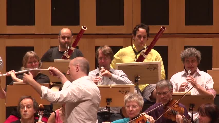 Filarmônica de Bremen dá motivo para reescutar Beethoven