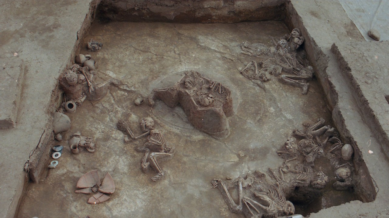 Esqueletos encontrados na China