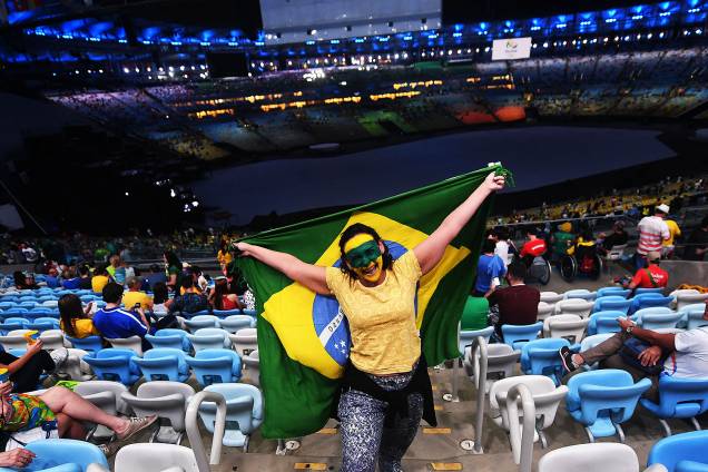 Movimentação no estádio do Maracanã antes da cerimônia de abertura dos Jogos Olímpicos Rio 2016