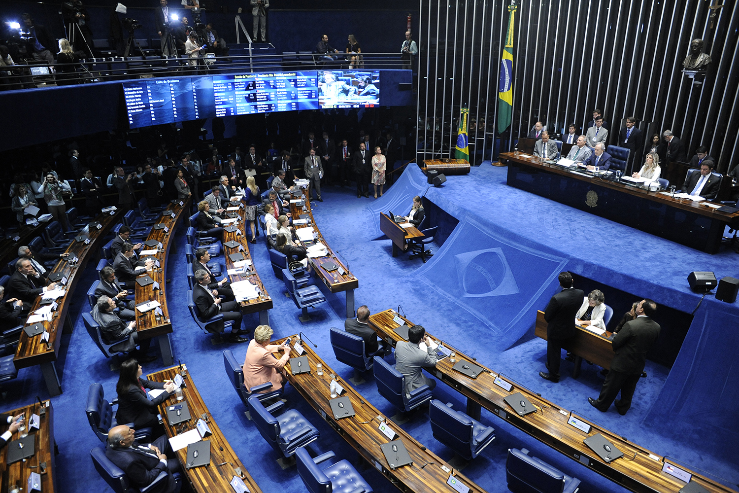 Plenário do Senado vota o relatório final da comissão do impeachment - 09/08/2016