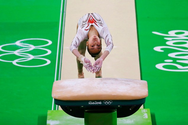 A ginasta chinesa Fan Yilin, de 16 anos, treina na Arena Olímpica, no Rio de Janeiro (RJ) - 04/08/2016