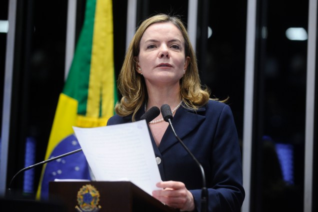 Em discurso, senadora Gleisi Hoffman (PT-PR) durante sessão de julgamento do processo de impeachment da presidente afastada Dilma Rousseff