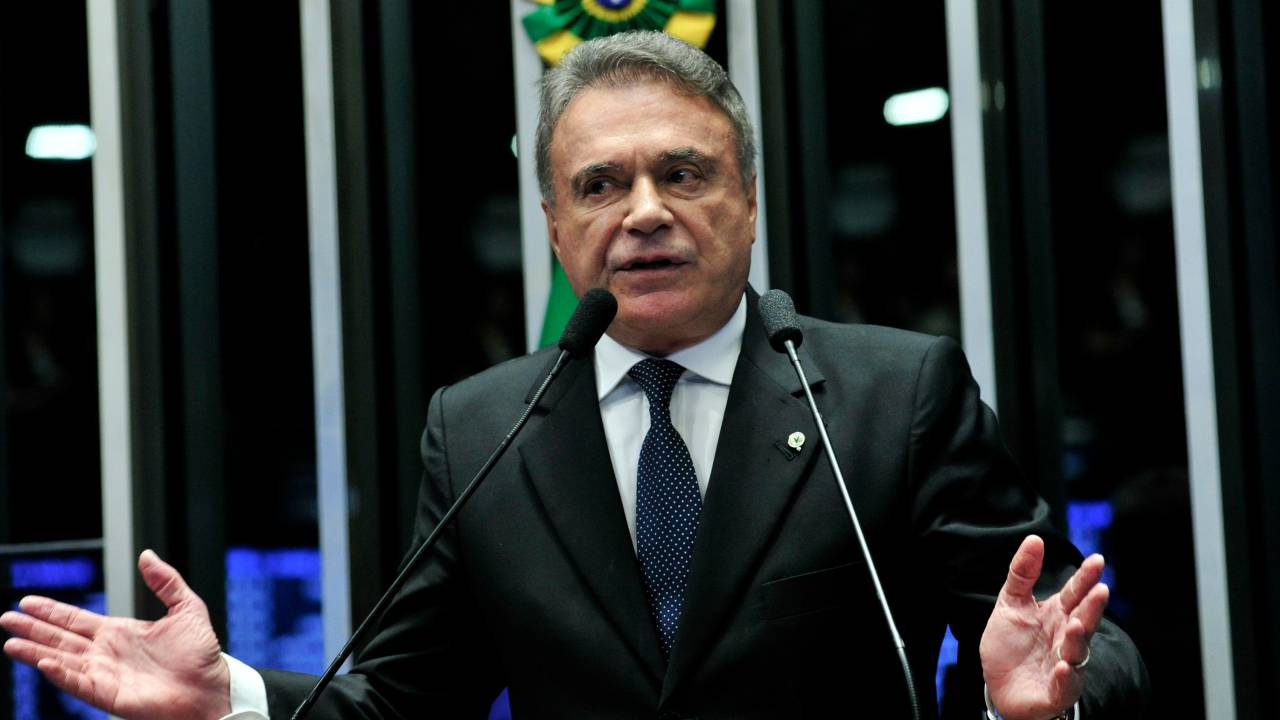 Alvaro Dias, do Podemos, candidato à Presidência nas Eleições 2018