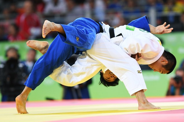 O judoca brasileiro Charles Chibana, perde para o japonês Masashi Ebinuma, na fase classificatória do torneio de judô masculino, categoria 66kg, realizada na Arena Carioca 2 - 07/08/2016