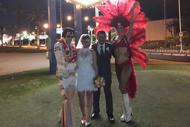 O casal Tom Veiga e Alessandra Veiga, renovam os votos de casamento em Las Vegas (EUA)