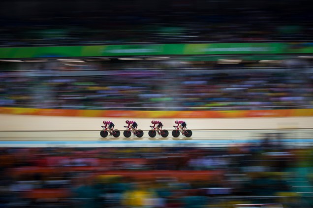 Equipe de perseguição participa da disputa do ciclisco de pista no Velódromo Olímpico - 11/08/2016