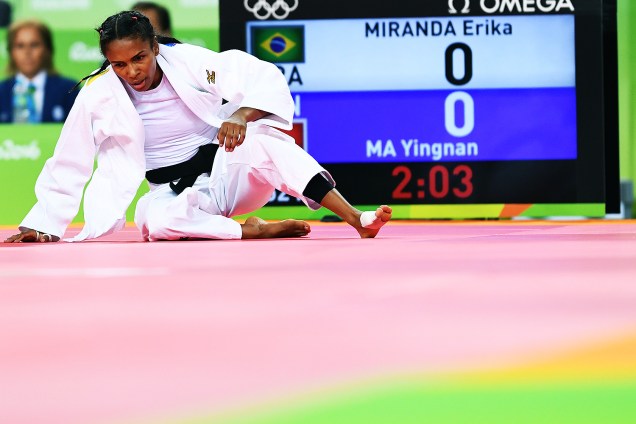 A judoca brasileira Érika Miranda, perde para a chinesa Ma Yingnan, nas quartas-de-final do judô feminino, categoria 52kg, realizada na Arena Carioca 2 - 07/08/2016