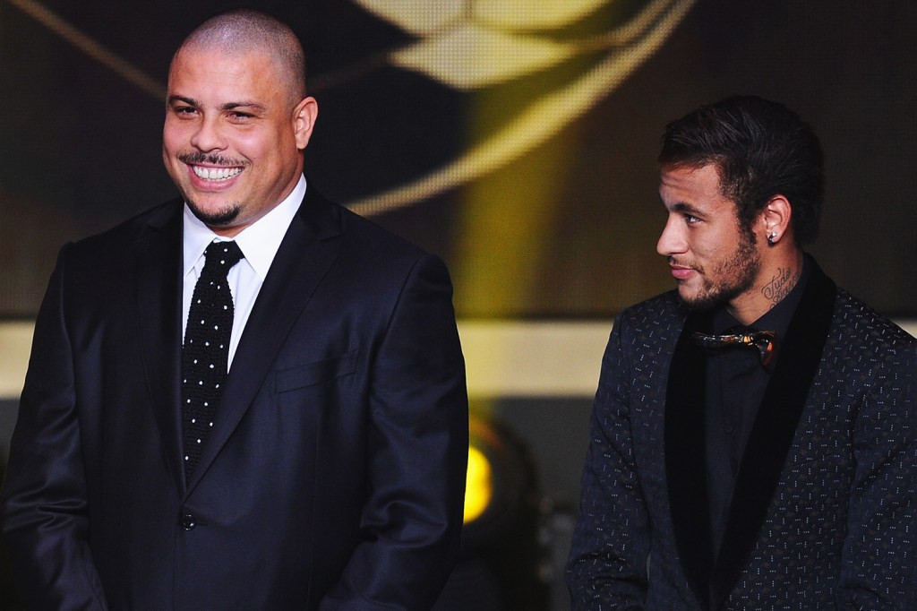 Ronaldo e Neymar, durante a premiação da Bola de Ouro da FIFA, realizada em Zurique, na Suiça - 13/01/2014