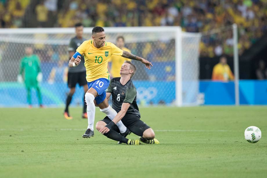 Lance na partida entre Brasil e Alemanha, pela final do futebol masculino nos Jogos Olímpicos Rio 2016