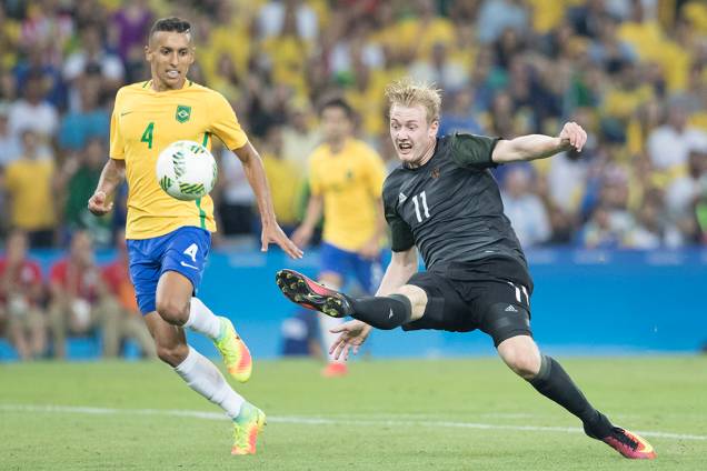 Lance na partida entre Brasil e Alemanha, pela final do futebol masculino nos Jogos Olímpicos Rio 2016