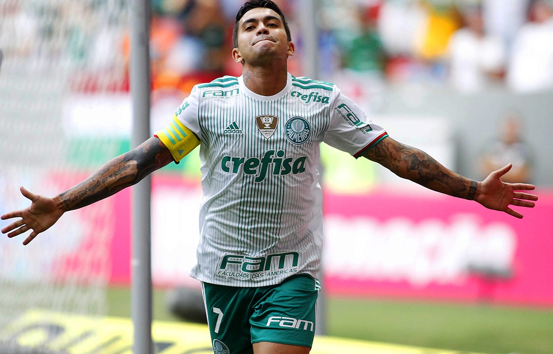 O jogador Dudu comemora gol na partida entre Fluminense e Palmeiras , válida pela 22ª rodada do Campeonato Brasileiro, realizada no Estádio Mané Garrincha, em Brasília (DF) - 28/08/2016