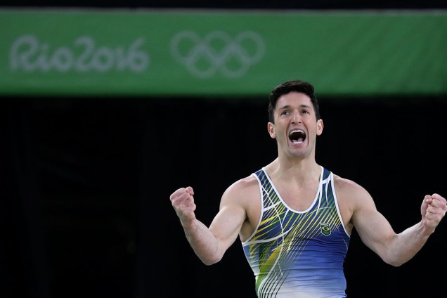O ginasta brasileiro, Diego Hypolito celebra ótima apresentação em prova qualificatoria no solo, nos Jogos Olímpicos Rio  2016