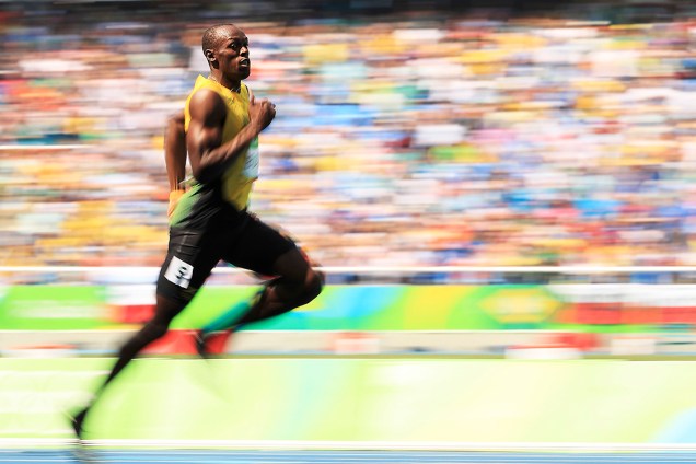 O jamaicano Usain Bolt durante a prova classificatória de 200m rasos, nos Jogos Olímpicos Rio 2016