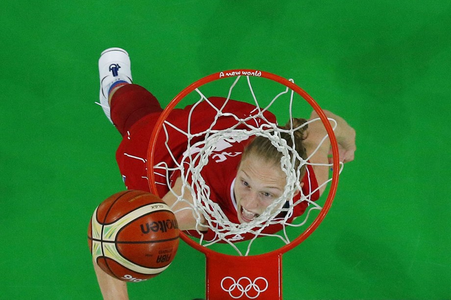 Danielle Page, da Sérvia, durante a semifinal de basquete  feminino contra a Espanha, nas Olimpíadas Rio 2016