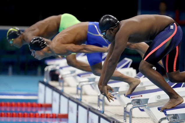 O nadador etíope Robel Kiros Habte, durante a prova de 100m nado livre, nos Jogos Olímpicos Rio 2016