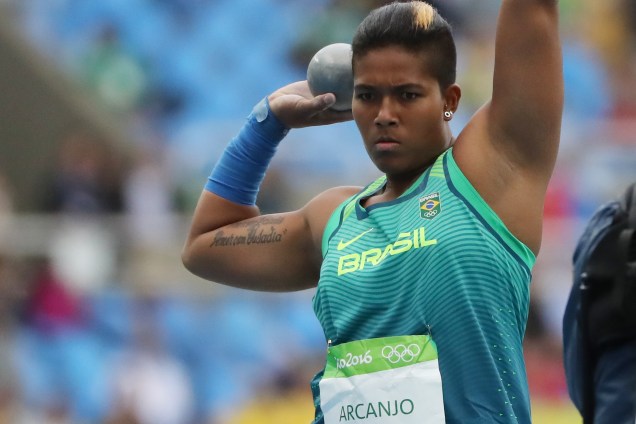 A brasileira Geisa Arcanjo conseguiu classificação para a final do arremesso de peso feminino - 12/08/2016