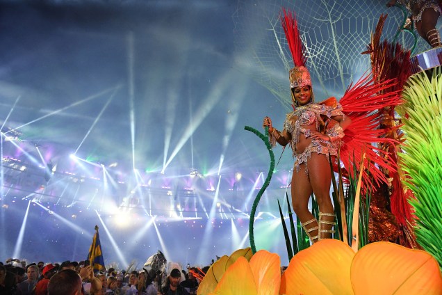Cerimônia de encerramento da Rio-2016 chega ao fim ao ritmo de Carnaval, no Maracanã