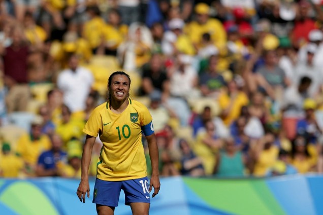 Marta durante partida contra a Suécia, na semifinal do futebol feminino no estádio do Maracanã