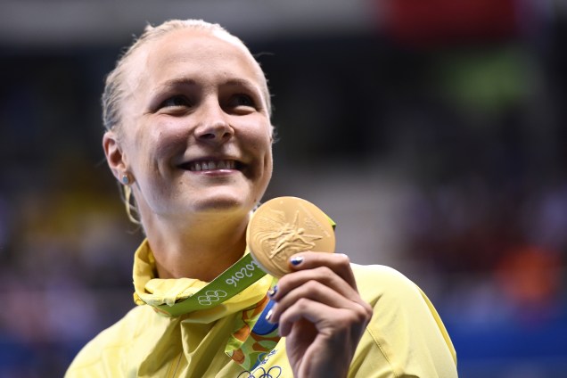 A sueca Sarah Sjöström conquista o ouro e estabelece o novo recorde mundial no final dos 100m borboleta feminino