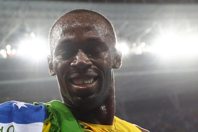 O jamaicano Usain Bolt conquista o tri olímpico nos 200m rasos nos jogos olímpicos Rio-2016
