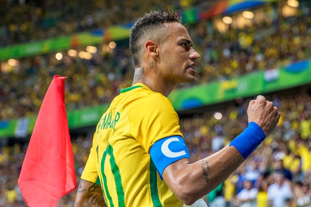 O jogador Neymar,  durante partida entre Brasil e Dinamarca, realizada na Arena Fonte Nova, em Salvador (BA) - 10/08/2016