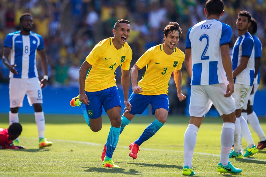 Brasil goleia Honduras e buscará ouro inédito no futebol