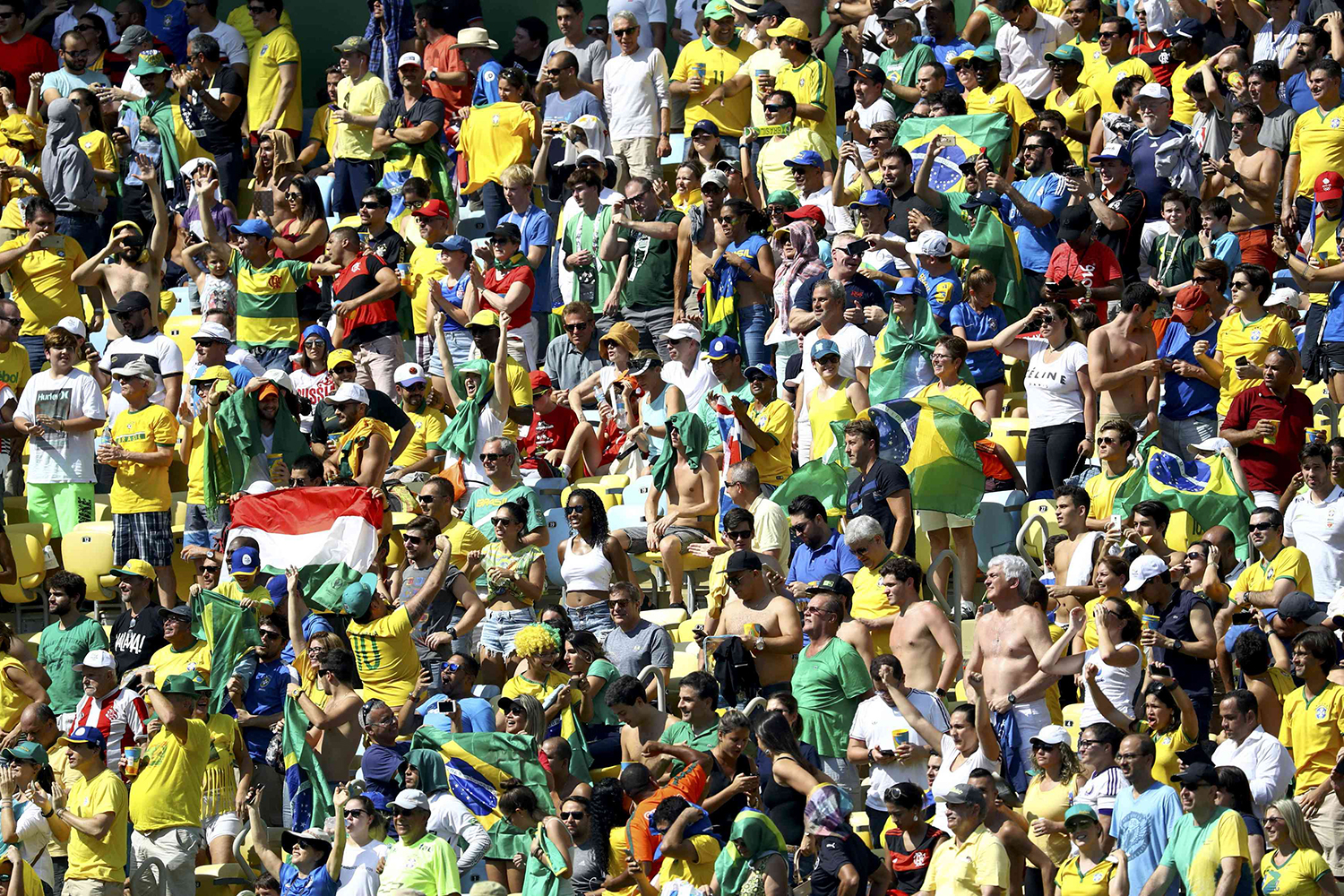 Torcida durante partida entre Brasil e Honduras - 17/08/2016