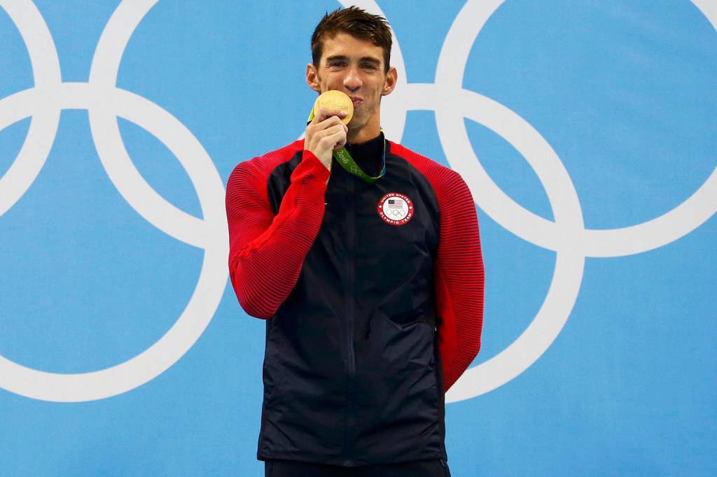 O nadador americano Michael Phelps, conquista medalha de ouro, nos 200m medley - 11/08/2016