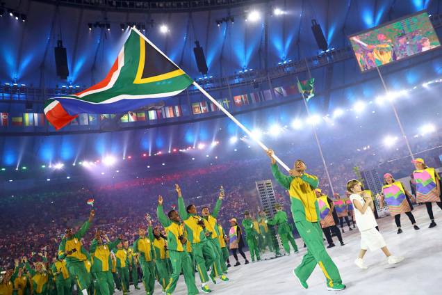 Delegação da África do Sul durante a cerimônia de abertura dos Jogos Olímpicos Rio 2016, no estádio do Maracanã