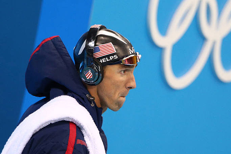 O nadador americano Michael Phelps, com fones de ouvido da marca 'Beats'