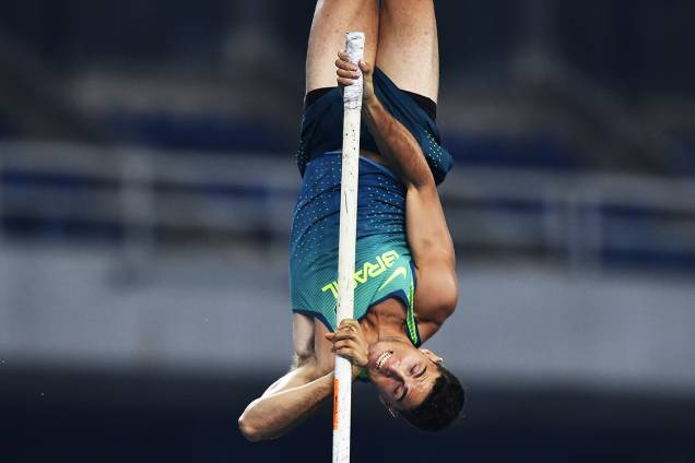 Thiago Braz da Silva durante a prova de salto com vara, nos Jogos Olímpicos Rio 2016