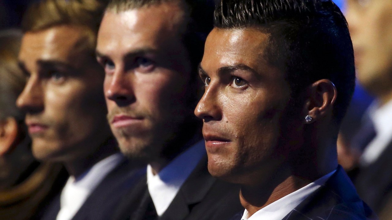 Cristiano Ronaldo, Gareth Bale e Antoine Griezmann durante cerimônia de premiação da Uefa