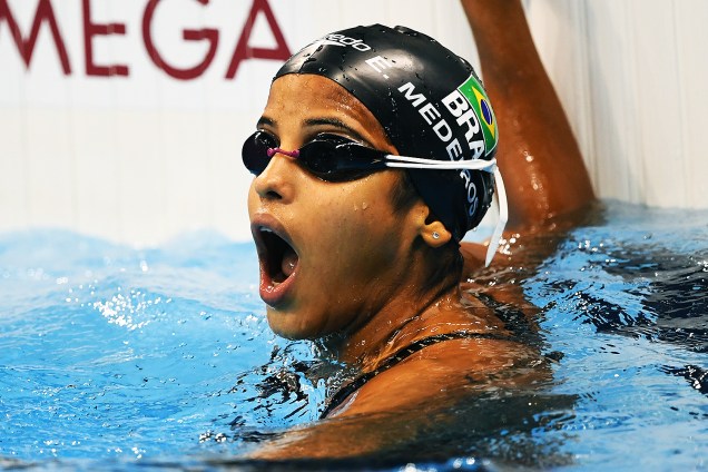 Brasileira Etiene Medeiros compete 100m freestyle no Estádio Aquático Olímpico, no Rio de Janeiro