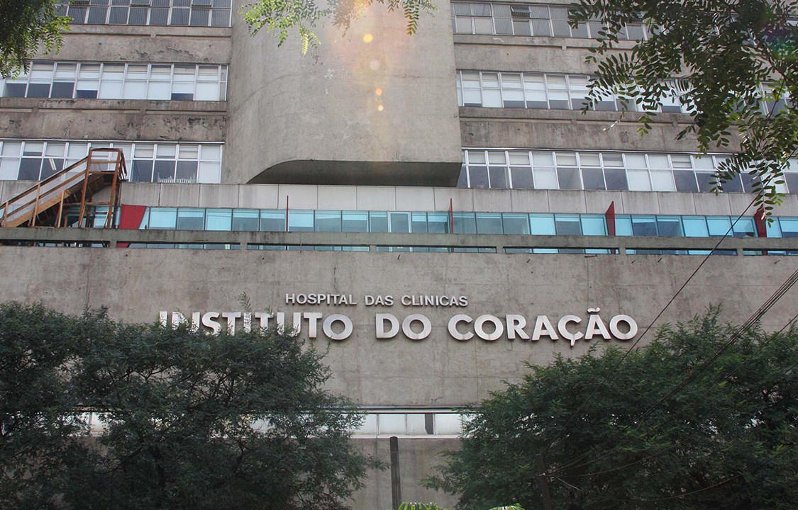 Considerado um dos maiores centros de transplante cardíaco do mundo, o Incor foi responsável por 40% de todos os transplantes de coração e por 38% dos transplantes de pulmão realizados no Estado de São Paulo em 2015.