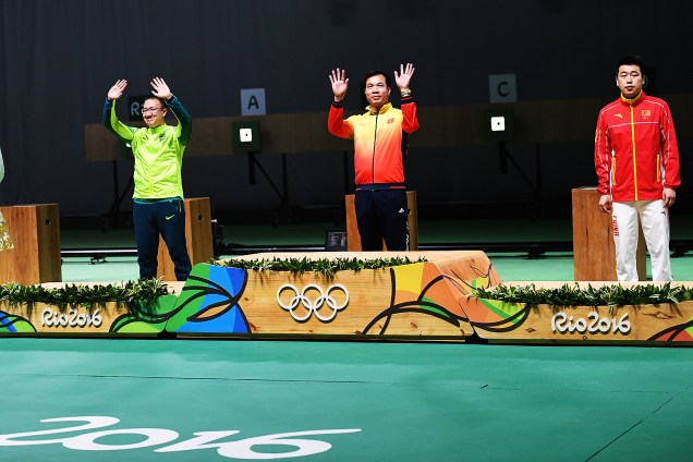 Nos 10m tiro com pistola o vietnamita Xuan Vinh Hoang levou a medalha de ouro, o brasileiro Felipe Wu leva a medalha de prata e o bronze ficou com o chinês Wei Pang