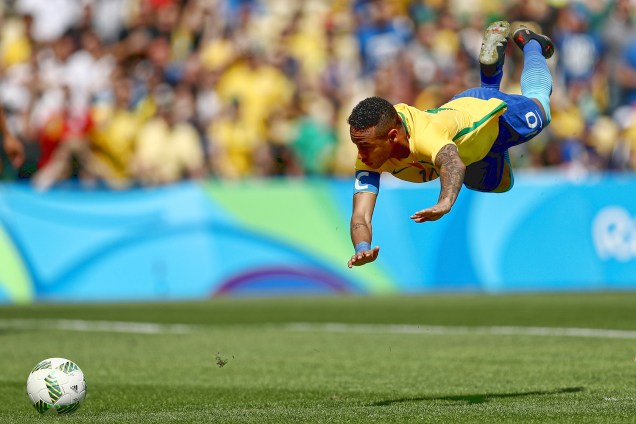 Neymar, durante jogo valendo vaga na final, do Brasil contra Honduras, no Maracanã, Rio de Janeiro
