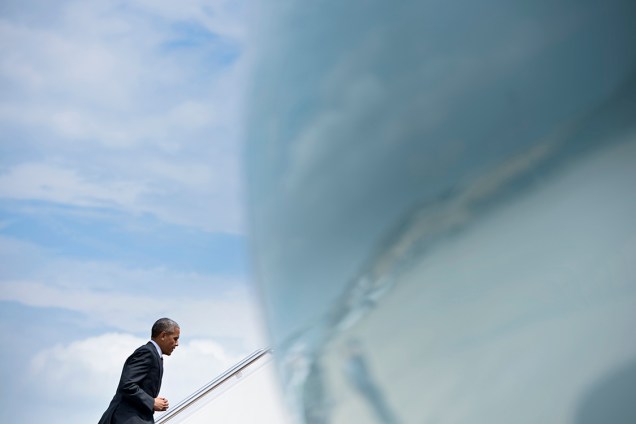 Presidente Barack Obama embarca em avião da Força Aérea norteamericana, em Maryland, nos Estados Unidos - 01/08/2016