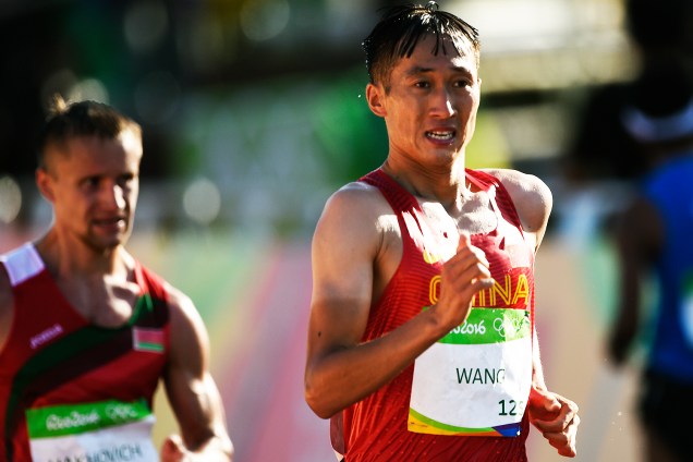 O atleta chinês da marcha atlética, Zhen Wang, durante a prova de 20km, nas Olimpíadas Rio 2016