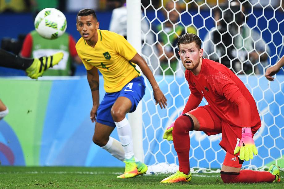 Lance na partida entre Brasil e Alemanha, pela final do futebol masculino nos Jogos Olímpicos Rio 2016