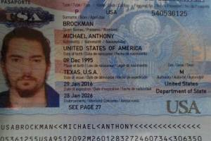 O passaporte de Michael, de 20 anos, que foi apreendido pela PF 