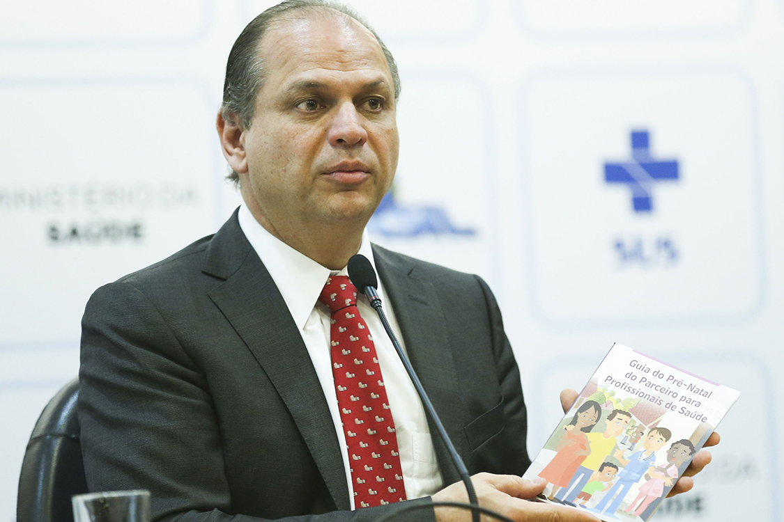 Ministro da Saúde, Ricardo Barros, divulga o resultado de pesquisa sobre a frequência dos homens nos serviços de saúde, durante coletiva de imprensa